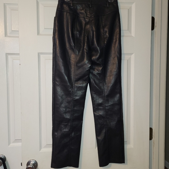 Wilfred Aritzia Vegan Leather Pants Women's Size 4 Black Straight Leg - Picture 2 of 10